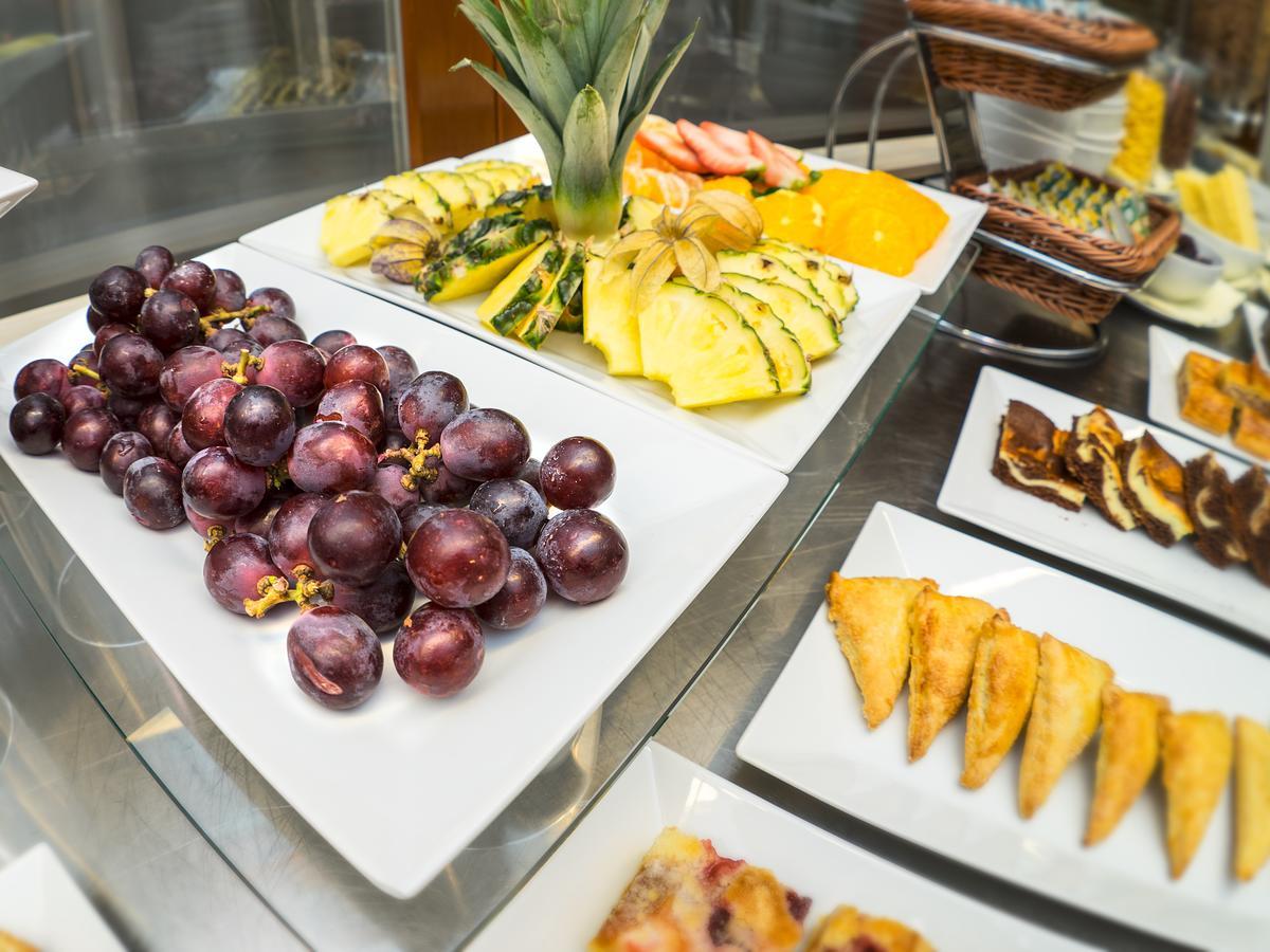 Wellness Hotel Happy Star Hnanice  Extérieur photo